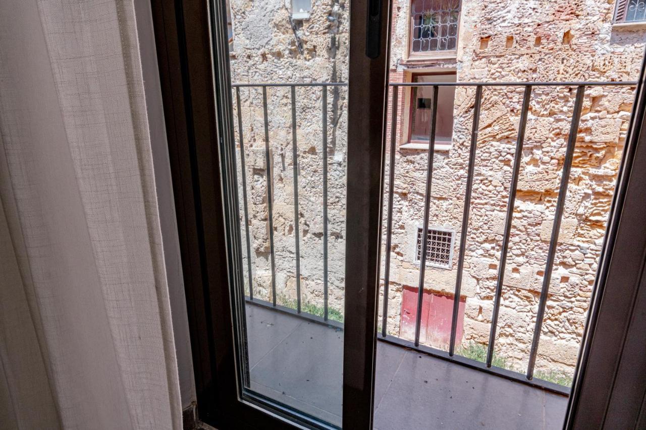 Joyrooms 2 Tarragona Eksteriør bilde